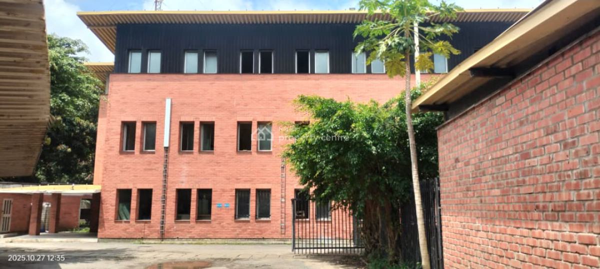 8,000 Sqm Prime Land -- Green Zone, Walter Carrington Crescent, Victoria Island (vi), Lagos, Mixed-use Land for Sale