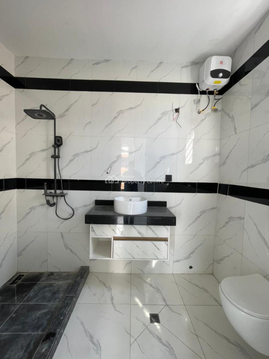 Luxury 2 Bedroom Apartment, Lekki Phase1, Lekki, Lagos, Flat / Apartment for Sale