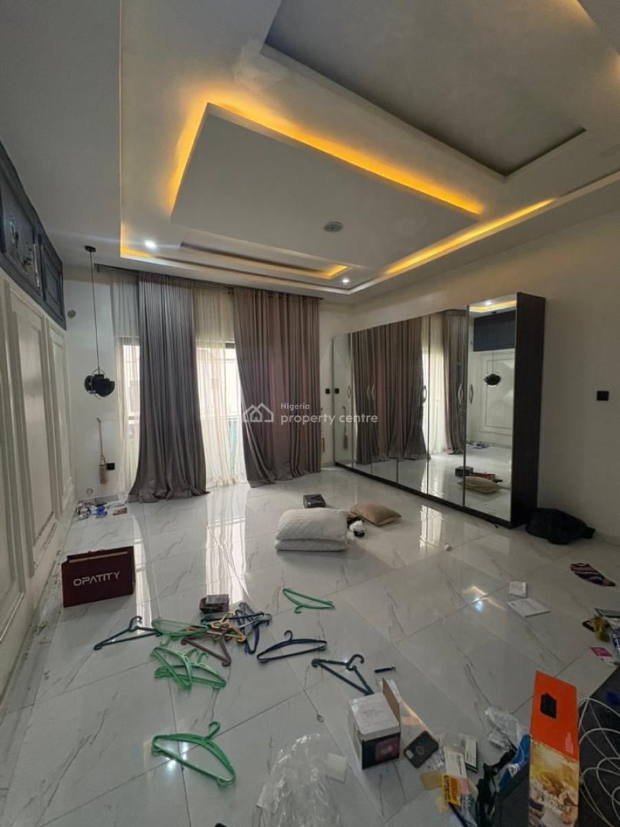 a Well Renovated 4 Bedroom Semi Detached Duplex, Chevron, Lekki, Lagos, Semi-detached Duplex for Rent