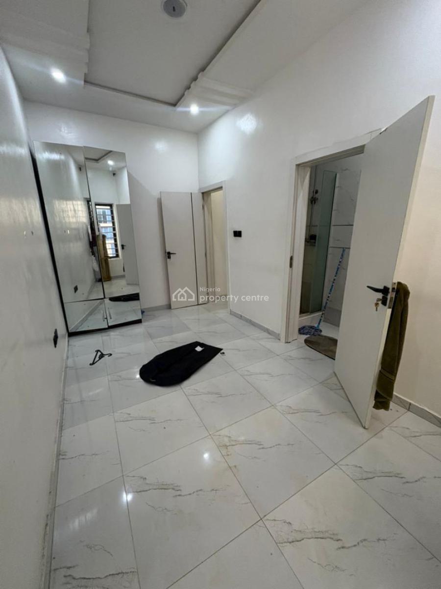 a Well Renovated 4 Bedroom Semi Detached Duplex, Chevron, Lekki, Lagos, Semi-detached Duplex for Rent