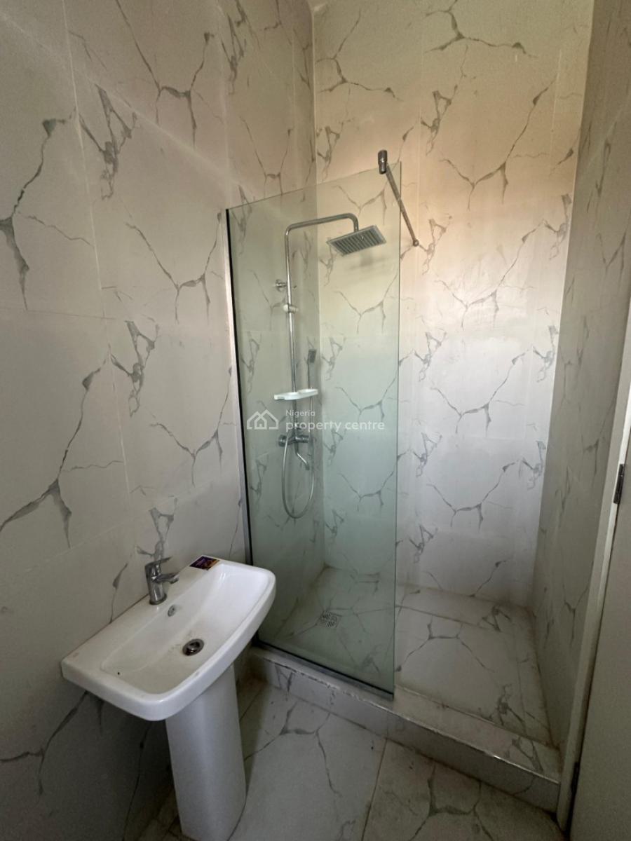 2, Lekki Phase 1, Lekki, Lagos, Flat / Apartment for Rent