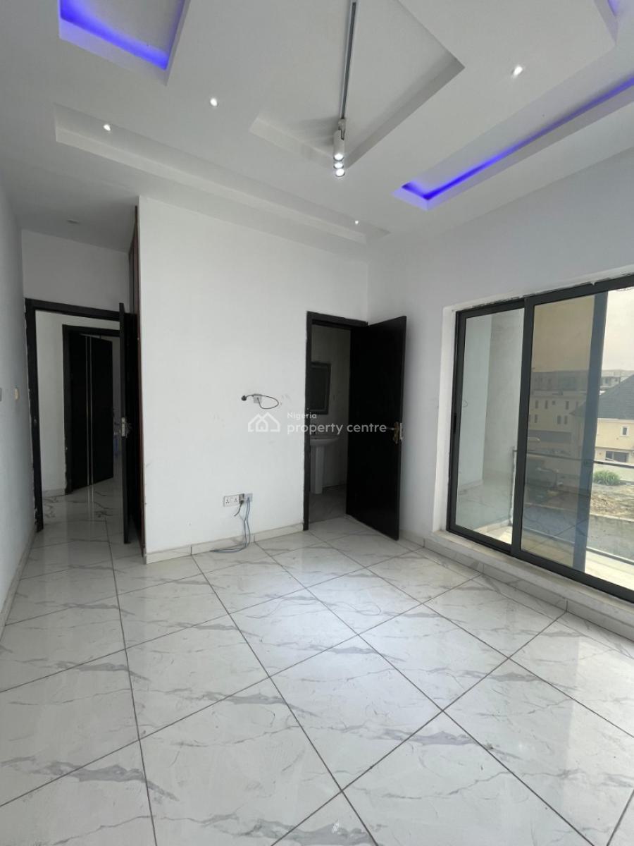 Luxury 2 Bedroom Apartment, Ologolo, Lekki, Lagos, Flat / Apartment for Rent