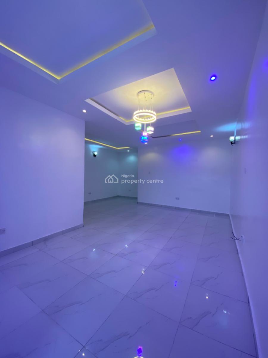 an Executive One Bedroom Flat, Crest View Estate Around Blenco Mall Sangotedo Ajah, Lekki, Lagos, Mini Flat (room and Parlour) for Rent