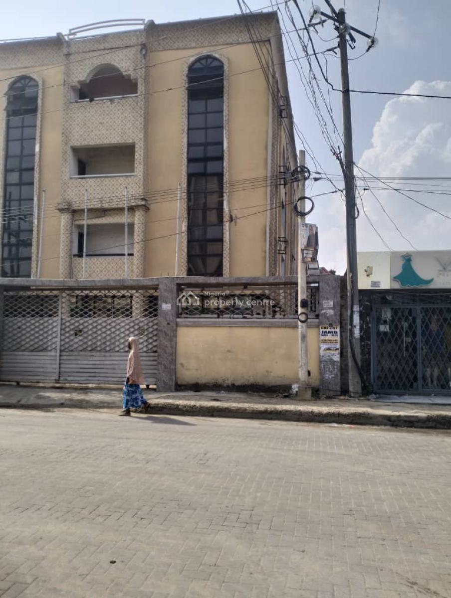 40 Rooms Hotel in a Very Prime Location, Adetola, Aguda, Surulere, Lagos, Hotel / Guest House for Sale