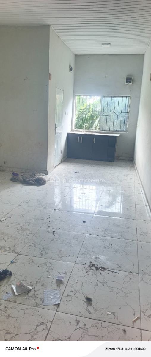 Self Contain Room Upstairs, Chevron, Lekki, Lagos, Self Contain (single Rooms) for Rent