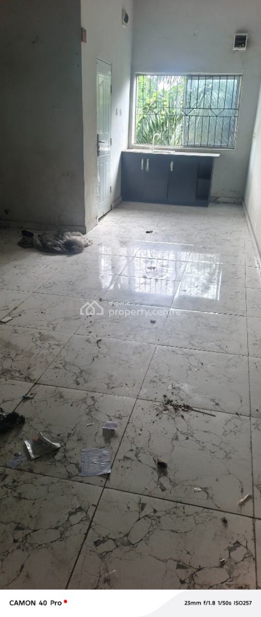 Self Contain Room Upstairs, Chevron, Lekki, Lagos, Self Contain (single Rooms) for Rent