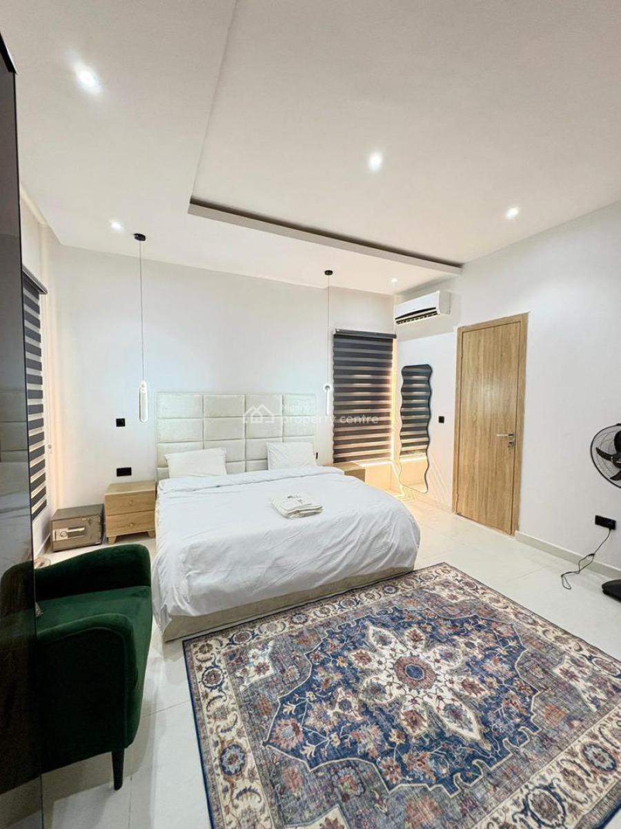 Two Bedroom Apartment, Lekki Phase 1, Lekki, Lagos, Flat / Apartment Short Let