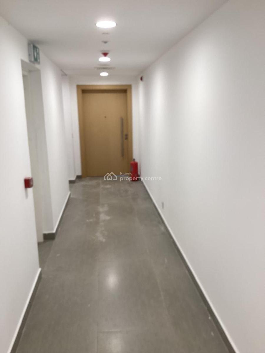 Highrise 3bedroom Flat Ensuit with Bq,pool,gy., Victoria Island (vi), Lagos, Flat / Apartment for Rent