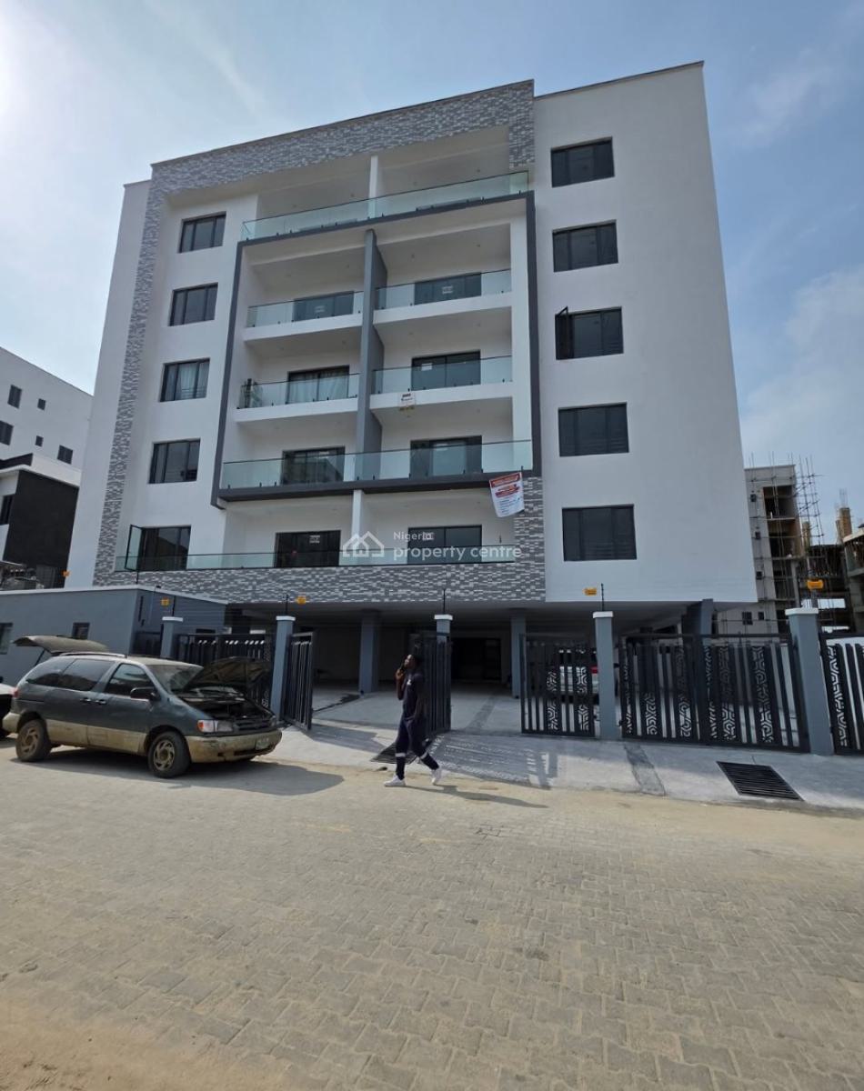 Lovely 2 Bedroom Flat with a Room Bq, Lekki Phase 1, Lekki, Lagos, Block of Flats for Sale