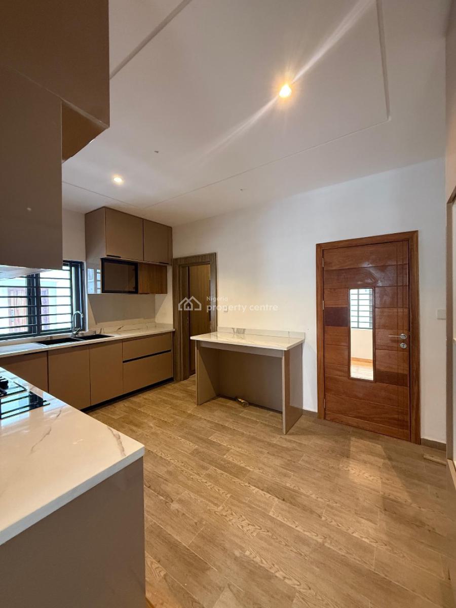 Luxury Triplex with Basement, Kolapo Ishola Gra, Akobo, Ibadan, Oyo, House for Sale