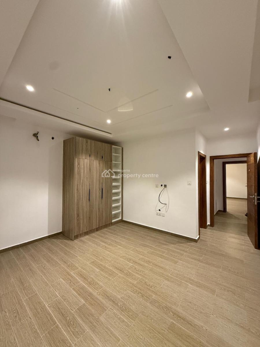 Luxury 4 Bedroom Triplex with 2 Bedroom Basement, Kolapo Ishola Gra, Akobo, Ibadan, Oyo, House for Sale