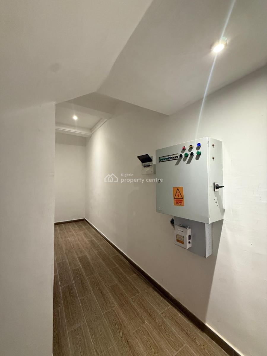 Luxury 4 Bedroom Triplex with 2 Bedroom Basement, Kolapo Ishola Gra, Akobo, Ibadan, Oyo, House for Sale