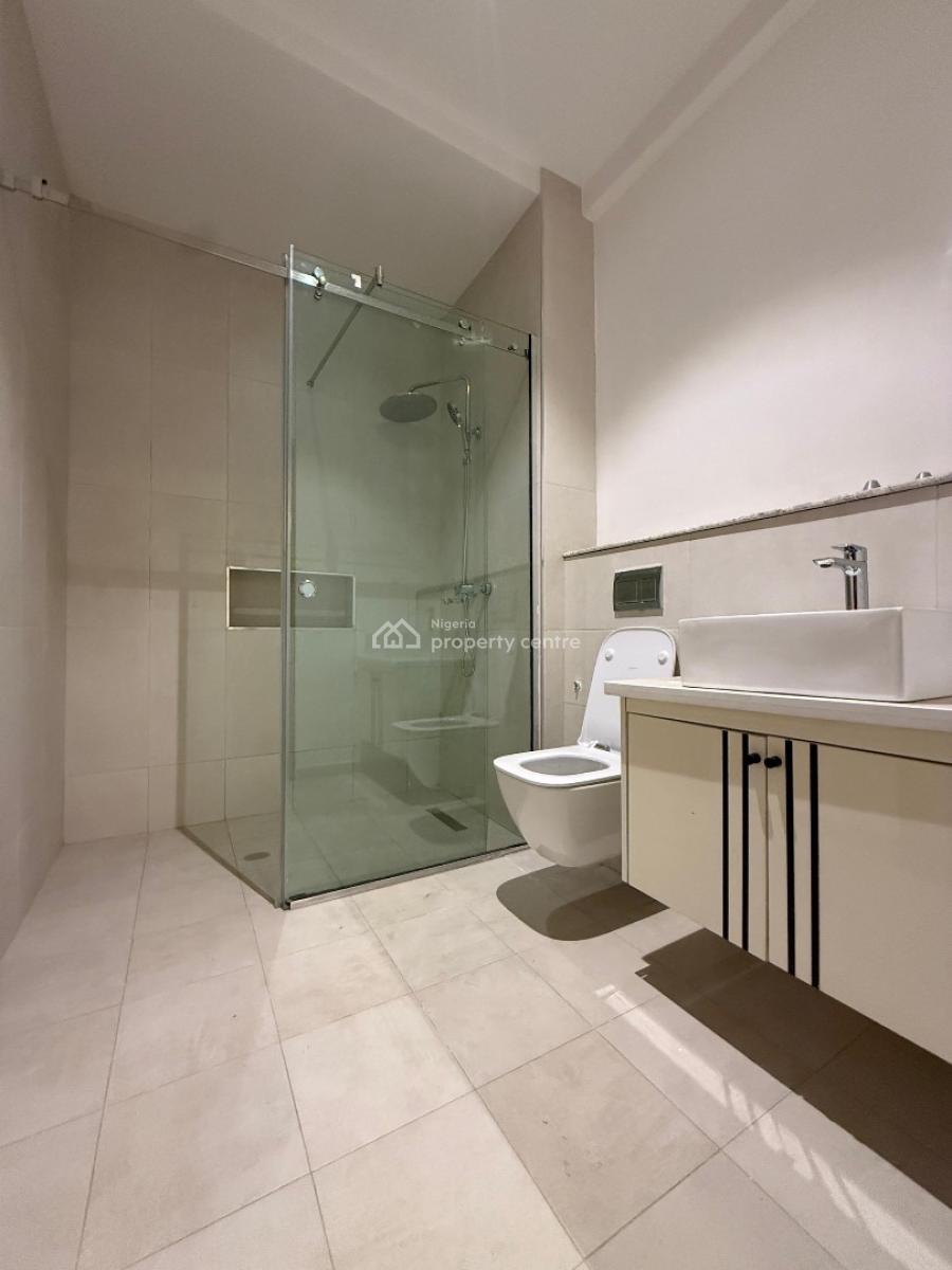 Luxury 4 Bedroom Triplex with 2 Bedroom Basement, Kolapo Ishola Gra, Akobo, Ibadan, Oyo, House for Sale