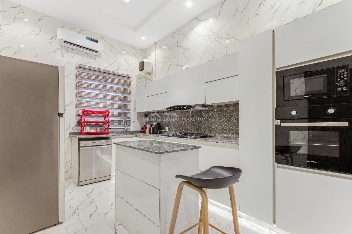 Private Stand Alone 3 Bedroom Apartment, Chevron Drive, Lekki Phase 2, Lekki, Lagos, House Short Let