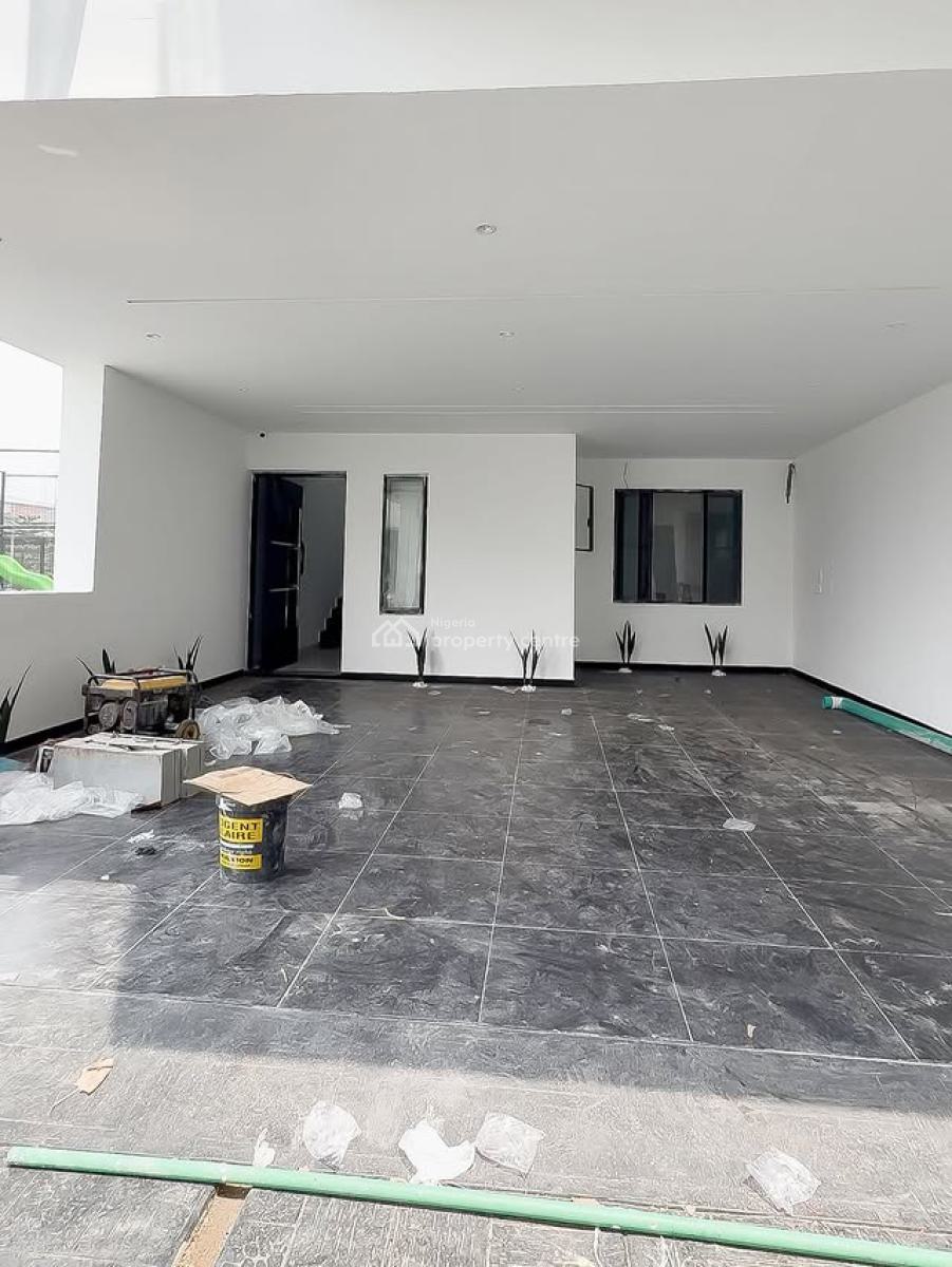 Lovely 4 Bedroom Penthouse with Swimming Pool and Bq, Lekki Phase 1, Lekki, Lagos, Detached Duplex for Sale