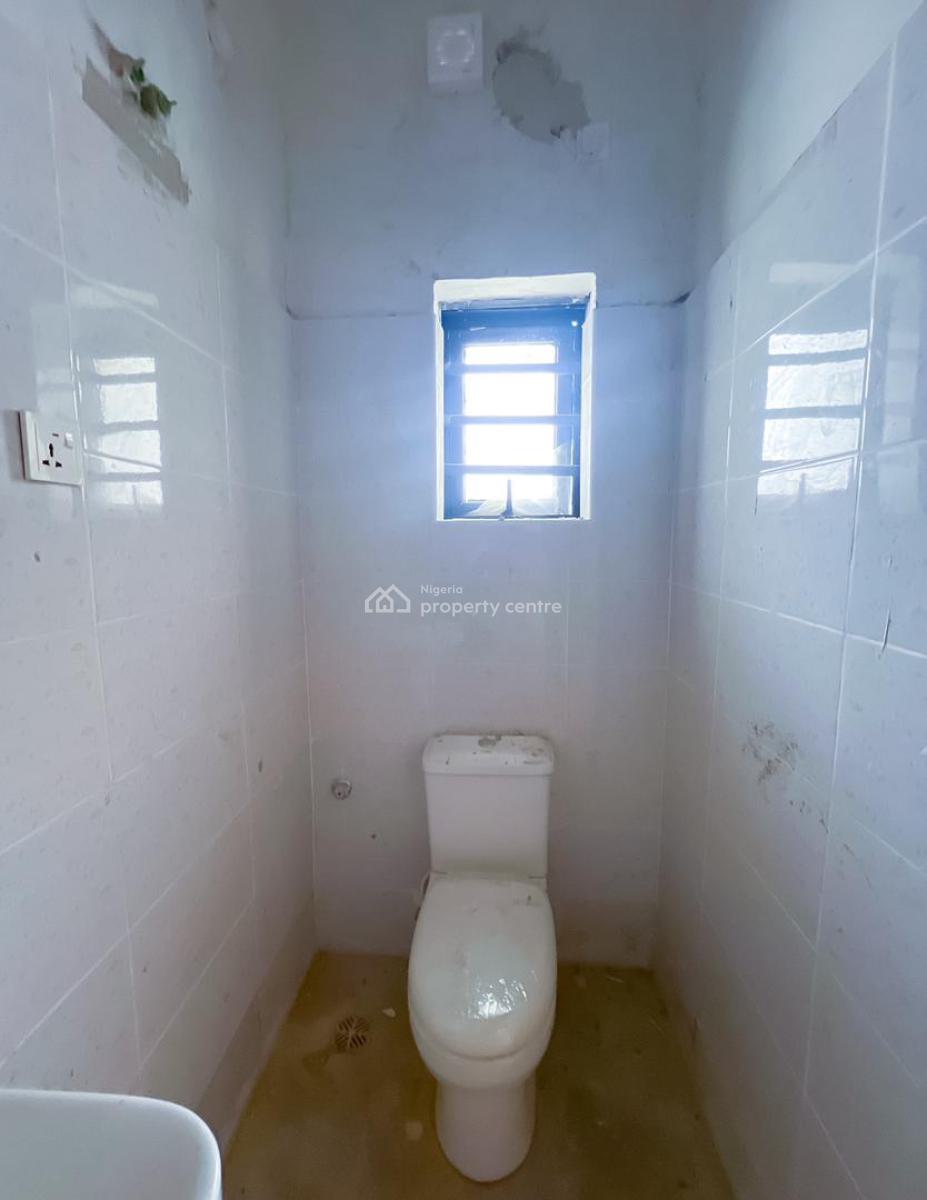 Tastefully Finished 2 Bedroom Apartment, Off Freedom Way, Lekki Phase 1, Lekki, Lagos, Block of Flats for Sale