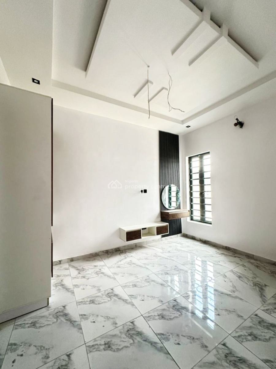 2 Bedroom Apartment with Bq, Ikate, Lekki, Lagos, Block of Flats for Sale