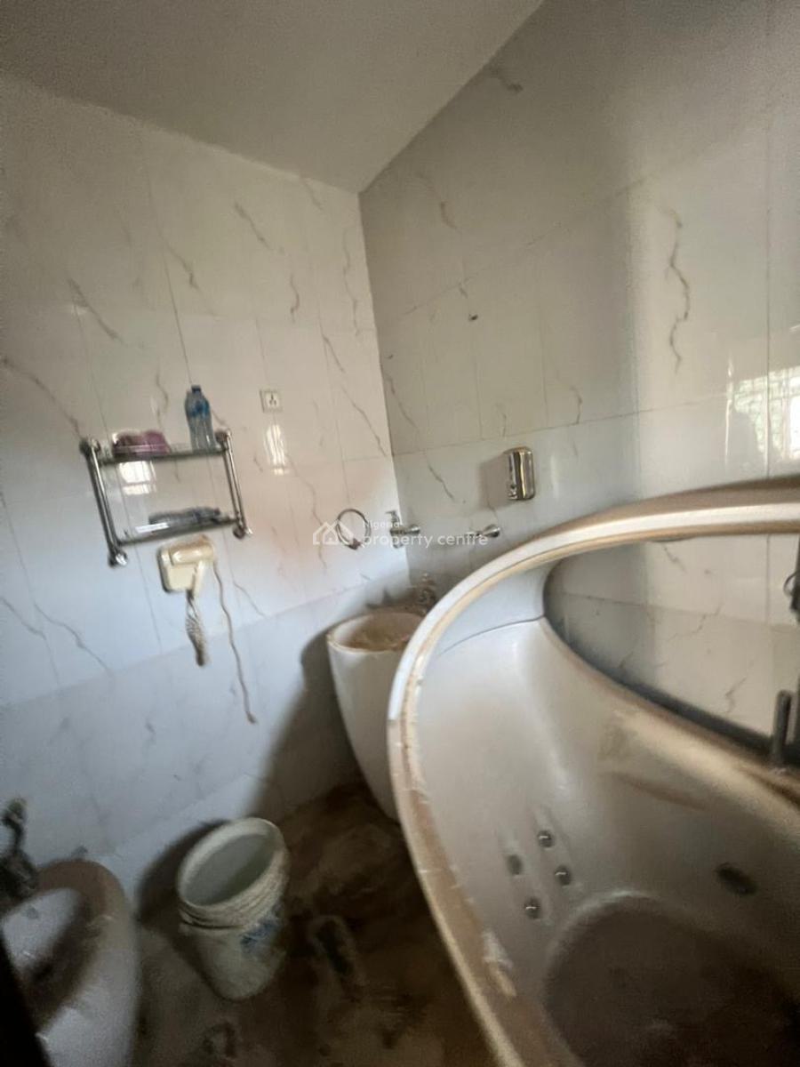 Standard 4bedroom Duplex with 2bed Bq and a Gym House, in an Estate at Gwarinpa Extension, Gwarinpa, Abuja, Detached Duplex for Rent