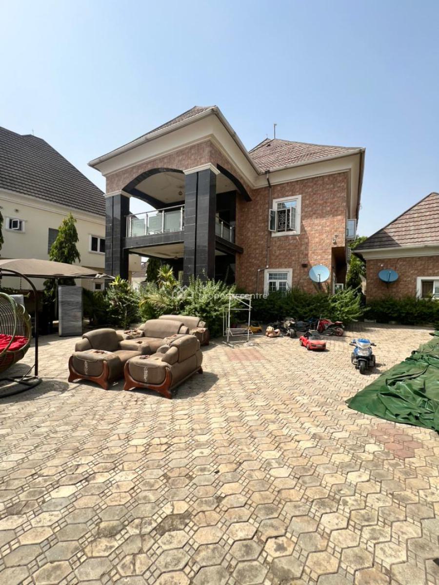 Standard 4bedroom Duplex with 2bed Bq and a Gym House, in an Estate at Gwarinpa Extension, Gwarinpa, Abuja, Detached Duplex for Rent