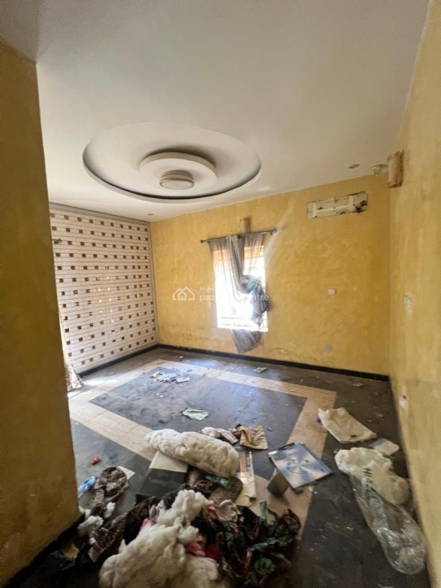 Standard 4bedroom Duplex with 2bed Bq and a Gym House, in an Estate at Gwarinpa Extension, Gwarinpa, Abuja, Detached Duplex for Rent