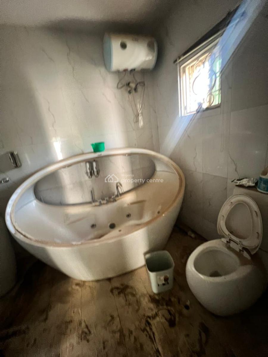 Standard 4bedroom Duplex with 2bed Bq and a Gym House, in an Estate at Gwarinpa Extension, Gwarinpa, Abuja, Detached Duplex for Rent