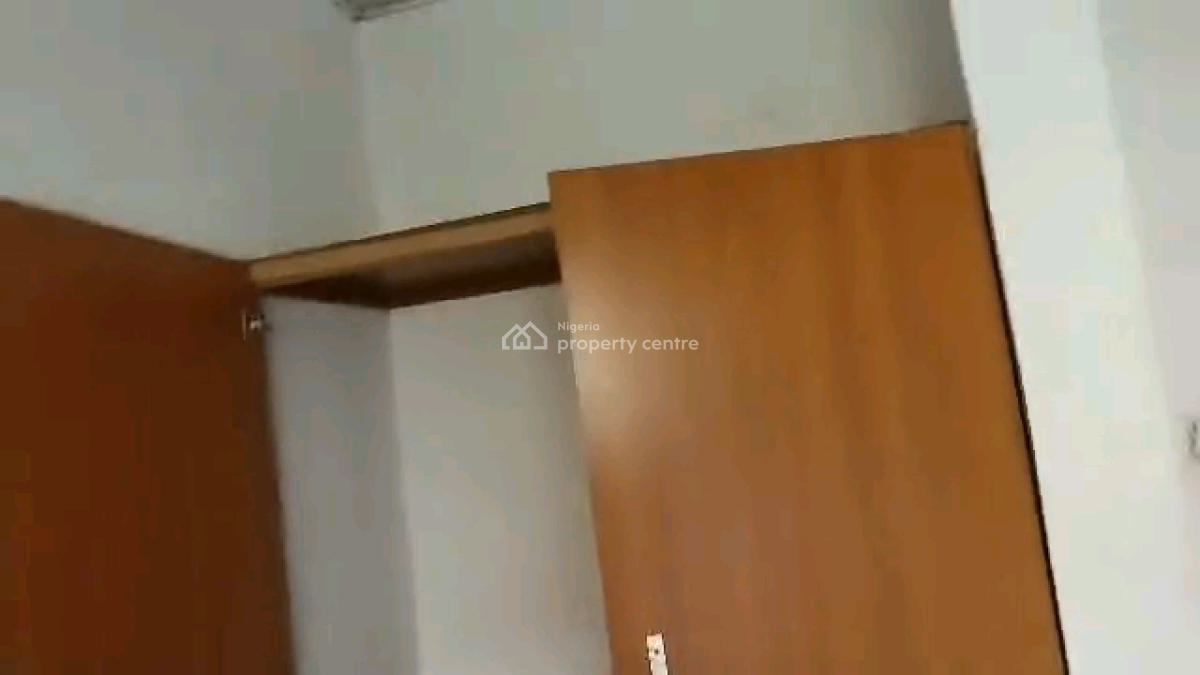 a Very Sharp 3bedroom Flat, Akeem Shopeju Close at Rogo Bus Stop, Obawole, Ogba, Ikeja, Lagos, Flat / Apartment for Rent