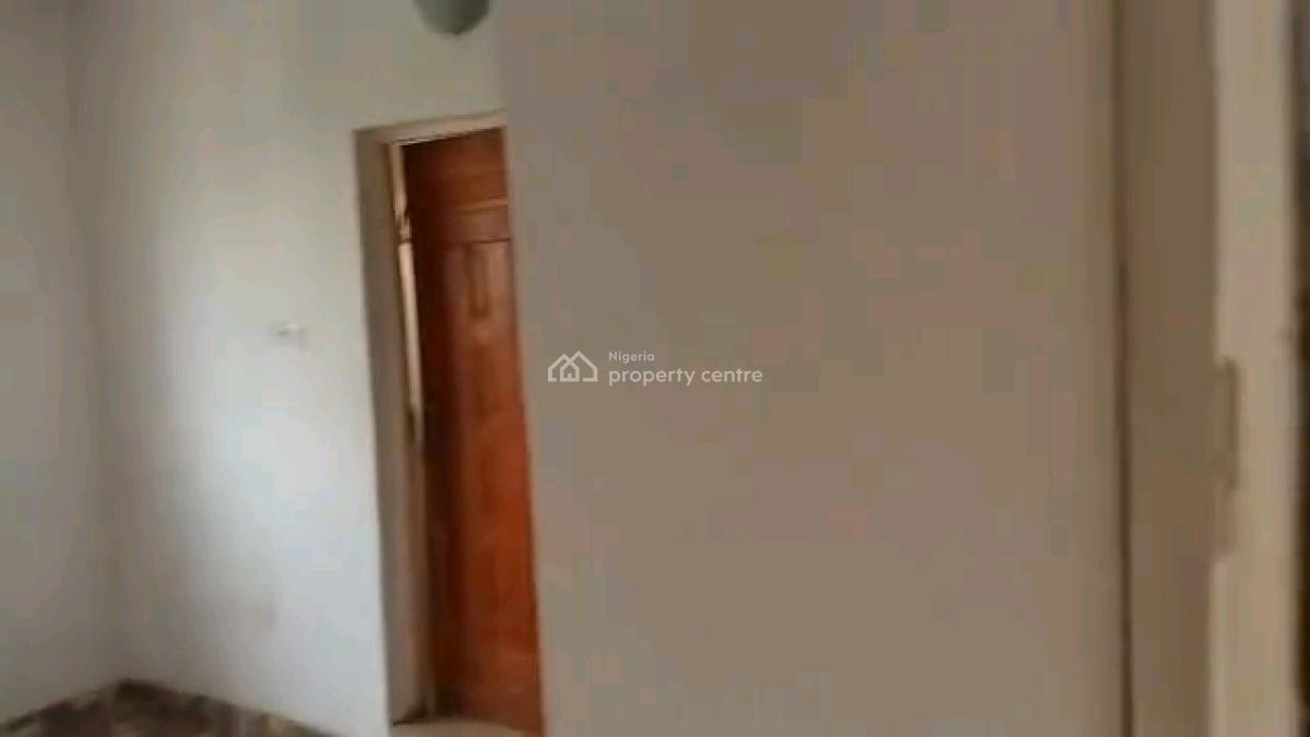 a Very Sharp 3bedroom Flat, Akeem Shopeju Close at Rogo Bus Stop, Obawole, Ogba, Ikeja, Lagos, Flat / Apartment for Rent