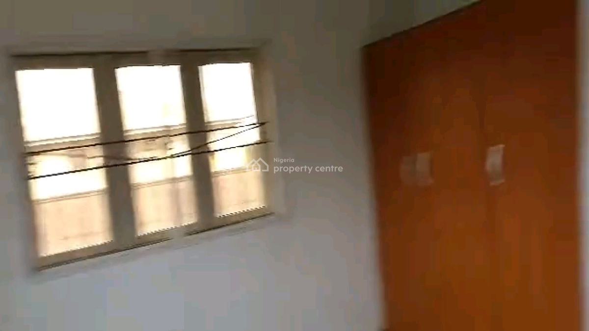 a Very Sharp 3bedroom Flat, Akeem Shopeju Close at Rogo Bus Stop, Obawole, Ogba, Ikeja, Lagos, Flat / Apartment for Rent