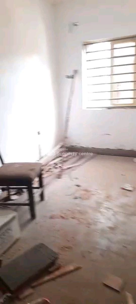 Newly Built Standard and Spacious 3bedroom Flat, Adekunle, Yaba, Lagos, Flat / Apartment for Rent