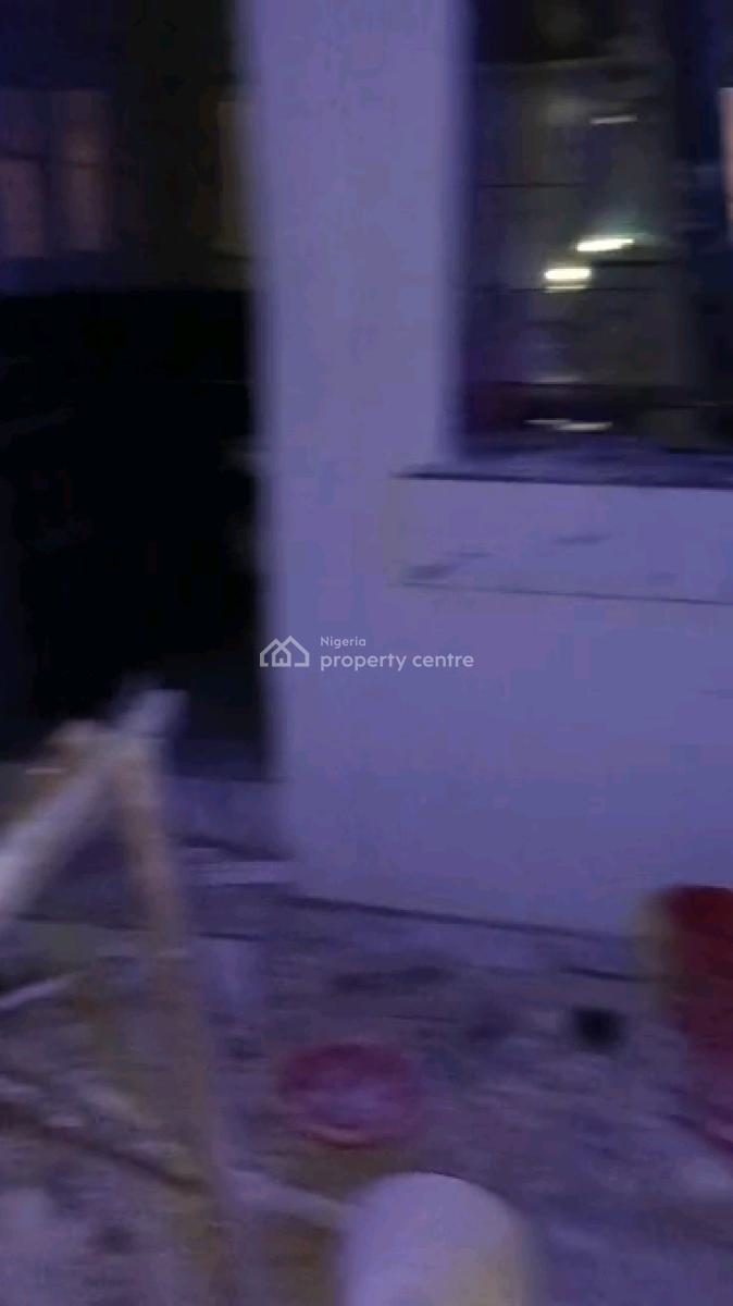 a Spacious Room Self at Adekunle Yaba, Adekunle, Yaba, Lagos, Self Contain (single Rooms) for Rent