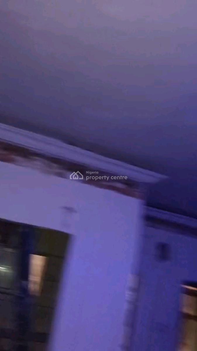 a Spacious Room Self at Adekunle Yaba, Adekunle, Yaba, Lagos, Self Contain (single Rooms) for Rent