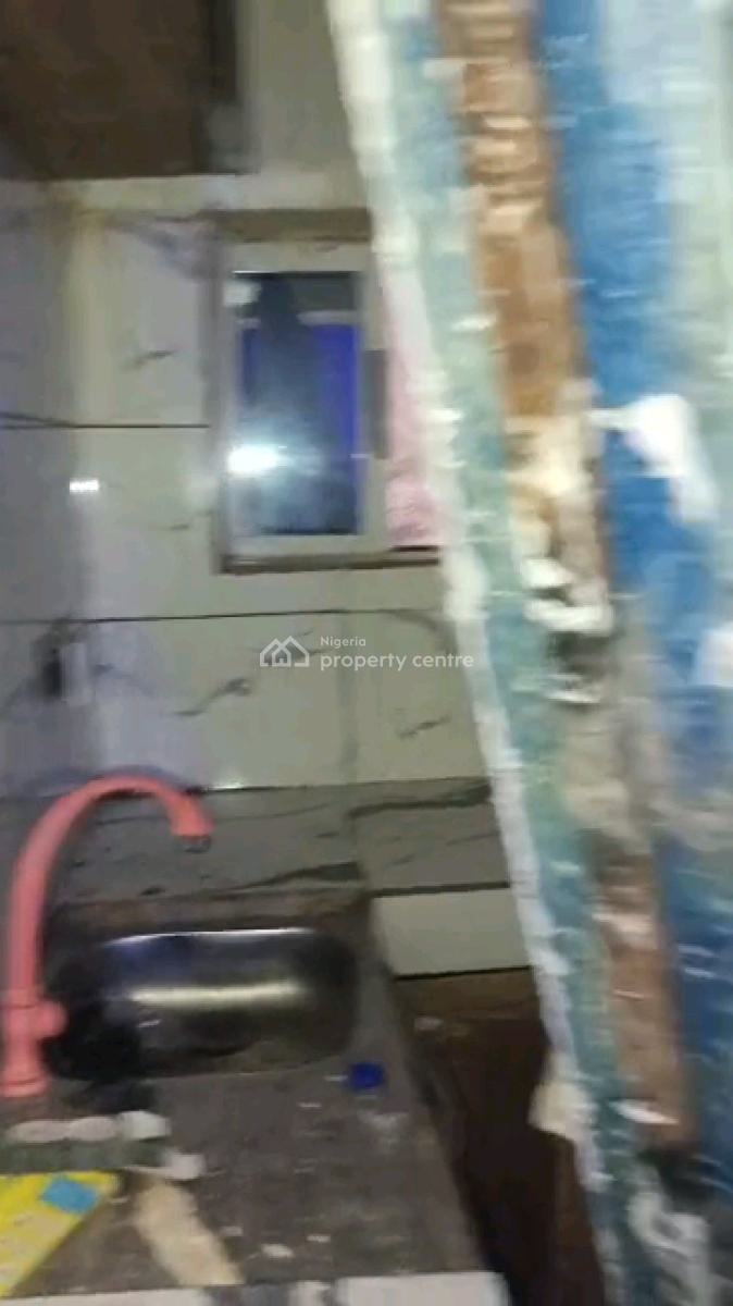 a Spacious Room Self at Adekunle Yaba, Adekunle, Yaba, Lagos, Self Contain (single Rooms) for Rent