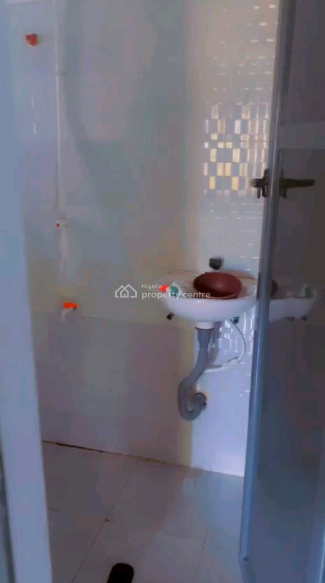 Neatly Use Spacious and Standard Very Decent Mini Flat, Shomolu, Lagos, Mini Flat (room and Parlour) for Rent