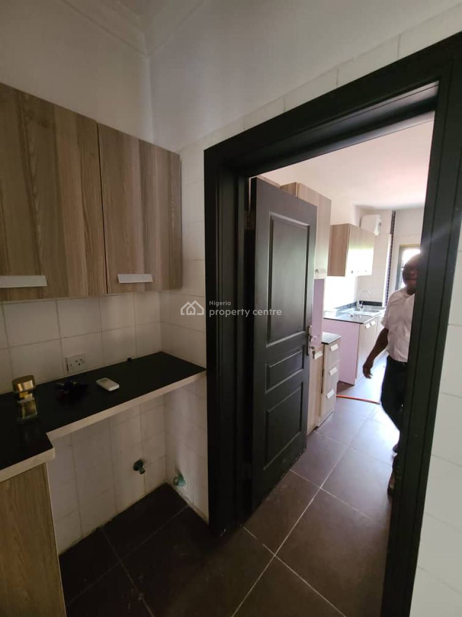 4 Units of 3 Bedroom Apartment with 2 Bq, Self Compound , and Pool, Lekki Phase 1, Lekki, Lagos, House for Rent