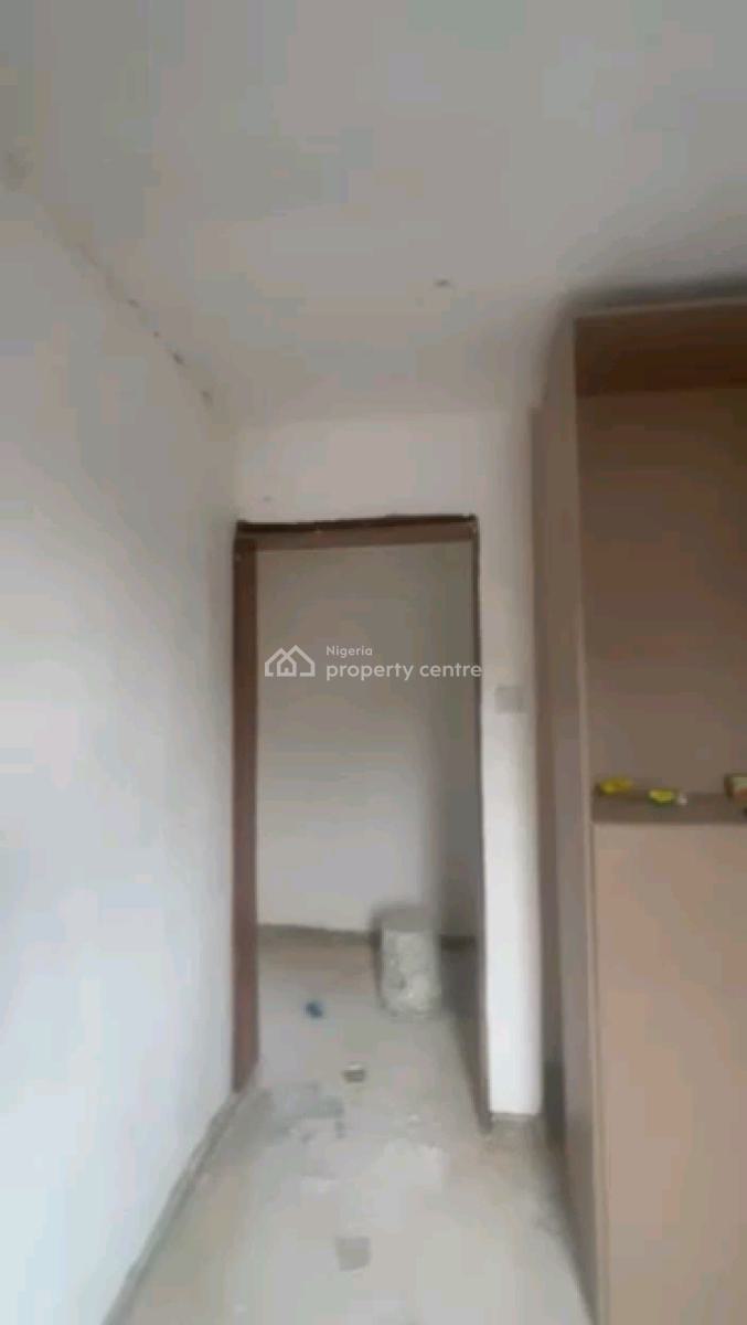 Executive and Standard Two (2) Bedrooms Duplex, Off Market Street, Shomolu, Lagos, Detached Duplex for Rent