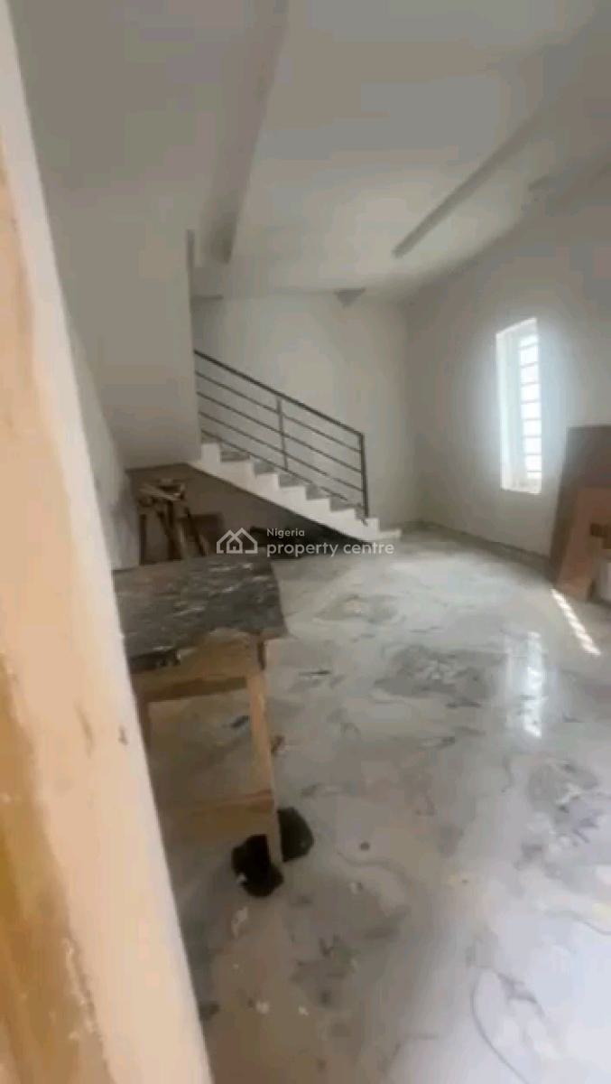 Executive and Standard Two (2) Bedrooms Duplex, Off Market Street, Shomolu, Lagos, Detached Duplex for Rent