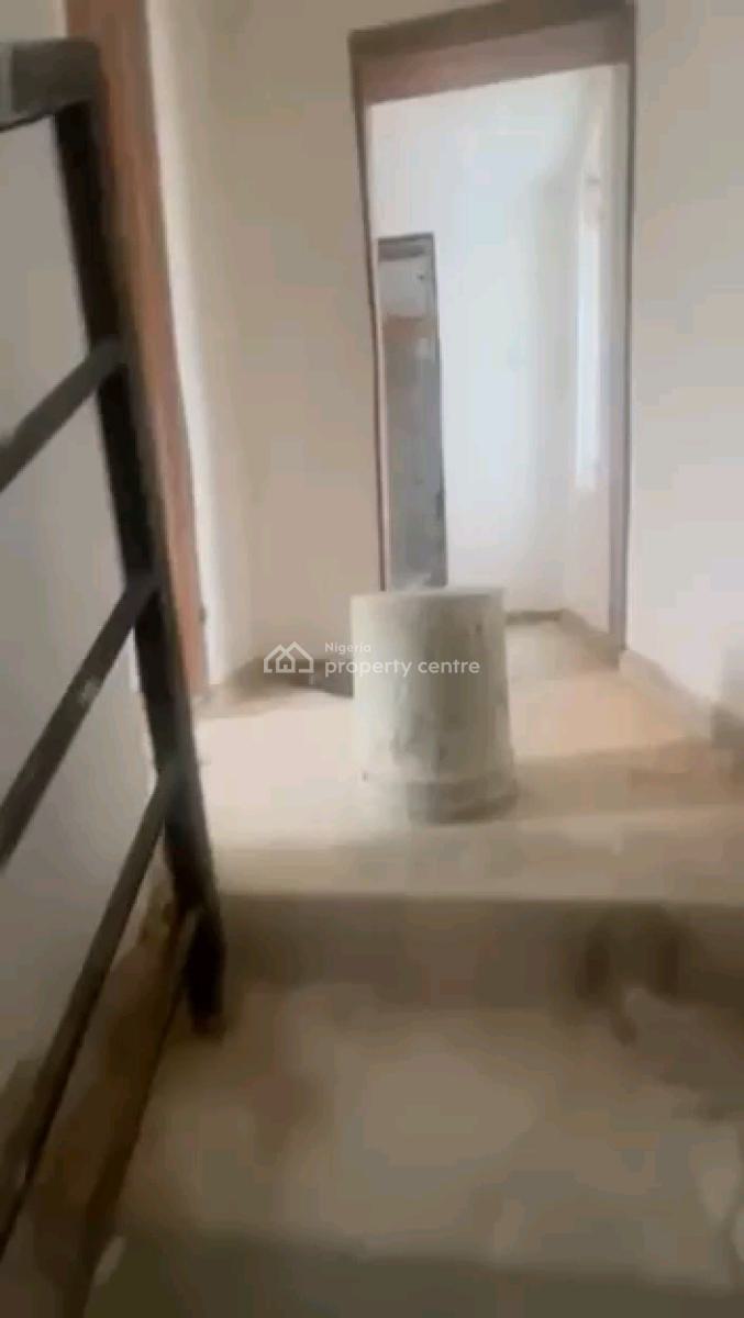 Executive and Standard Two (2) Bedrooms Duplex, Off Market Street, Shomolu, Lagos, Detached Duplex for Rent