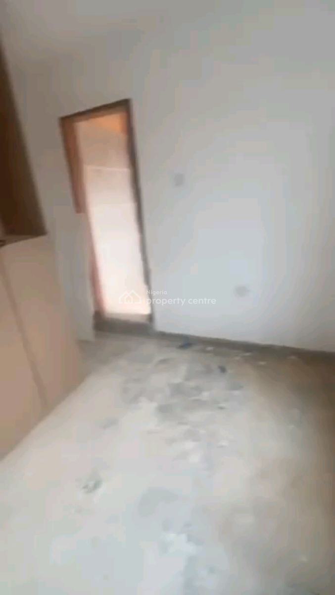 Executive and Standard Two (2) Bedrooms Duplex, Off Market Street, Shomolu, Lagos, Detached Duplex for Rent