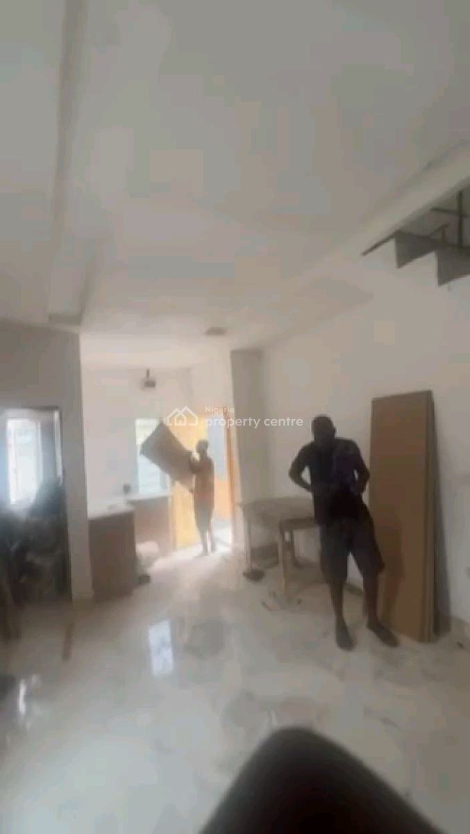 Executive and Standard Two (2) Bedrooms Duplex, Off Market Street, Shomolu, Lagos, Detached Duplex for Rent