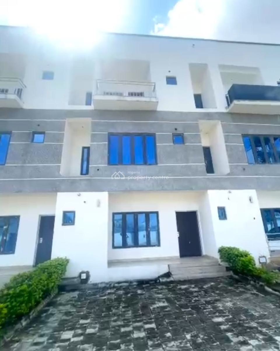 4bedroom Terrace with 1 Room Boys Quarter in Jahi, Jahi, Abuja, Terraced Duplex for Sale