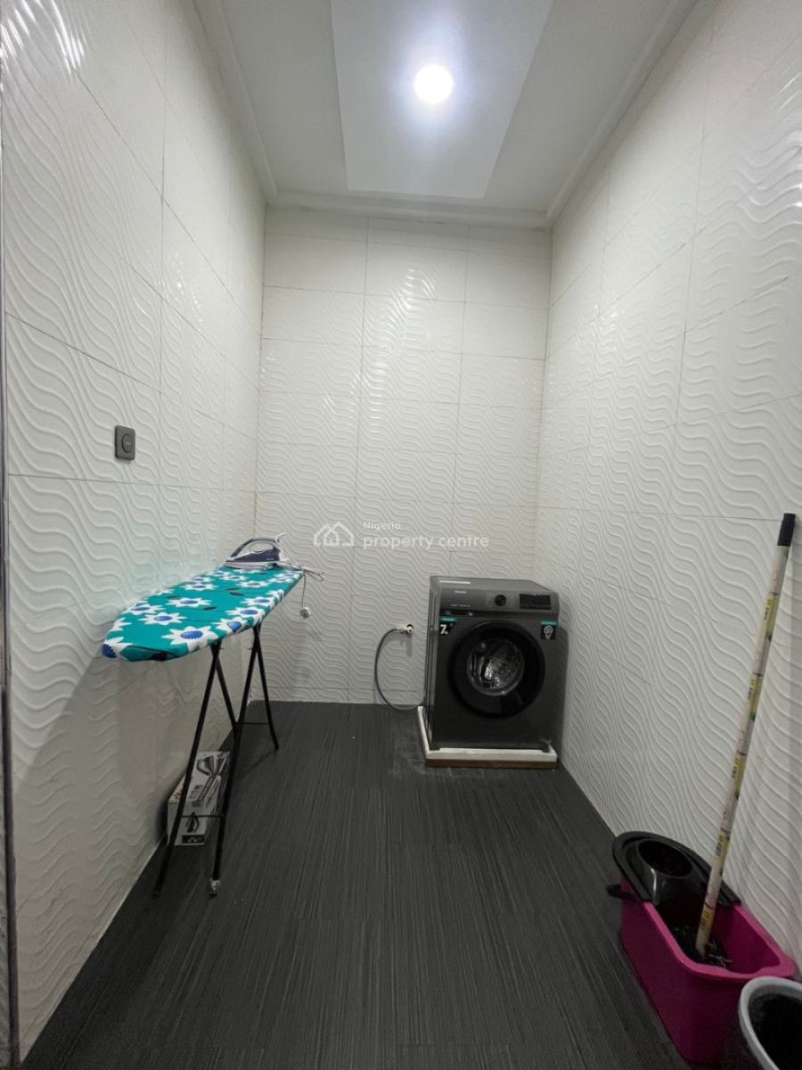 Luxury 3 Bedroom with Pool, Gym and Outdoor Snooker, Oba Dosumu, Ikeja Gra, Ikeja, Lagos, Flat / Apartment Short Let