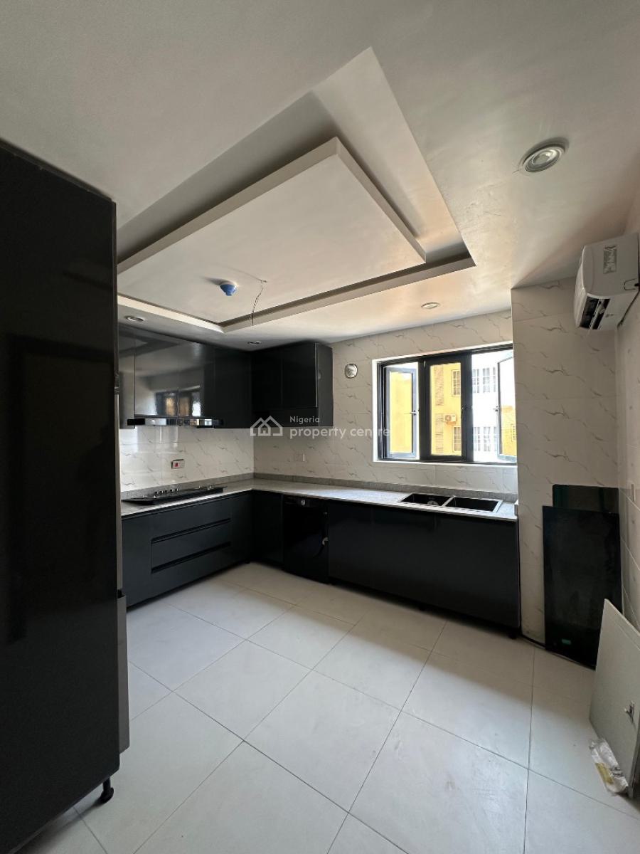 Luxury Spacious 2 Bedroom Apartment with Elevator, Lekki Phase 1, Lekki, Lagos, Flat / Apartment for Sale