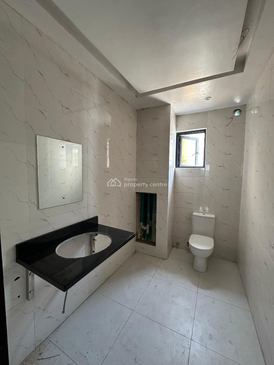 Luxury Spacious 2 Bedroom Apartment with Elevator, Lekki Phase 1, Lekki, Lagos, Flat / Apartment for Sale