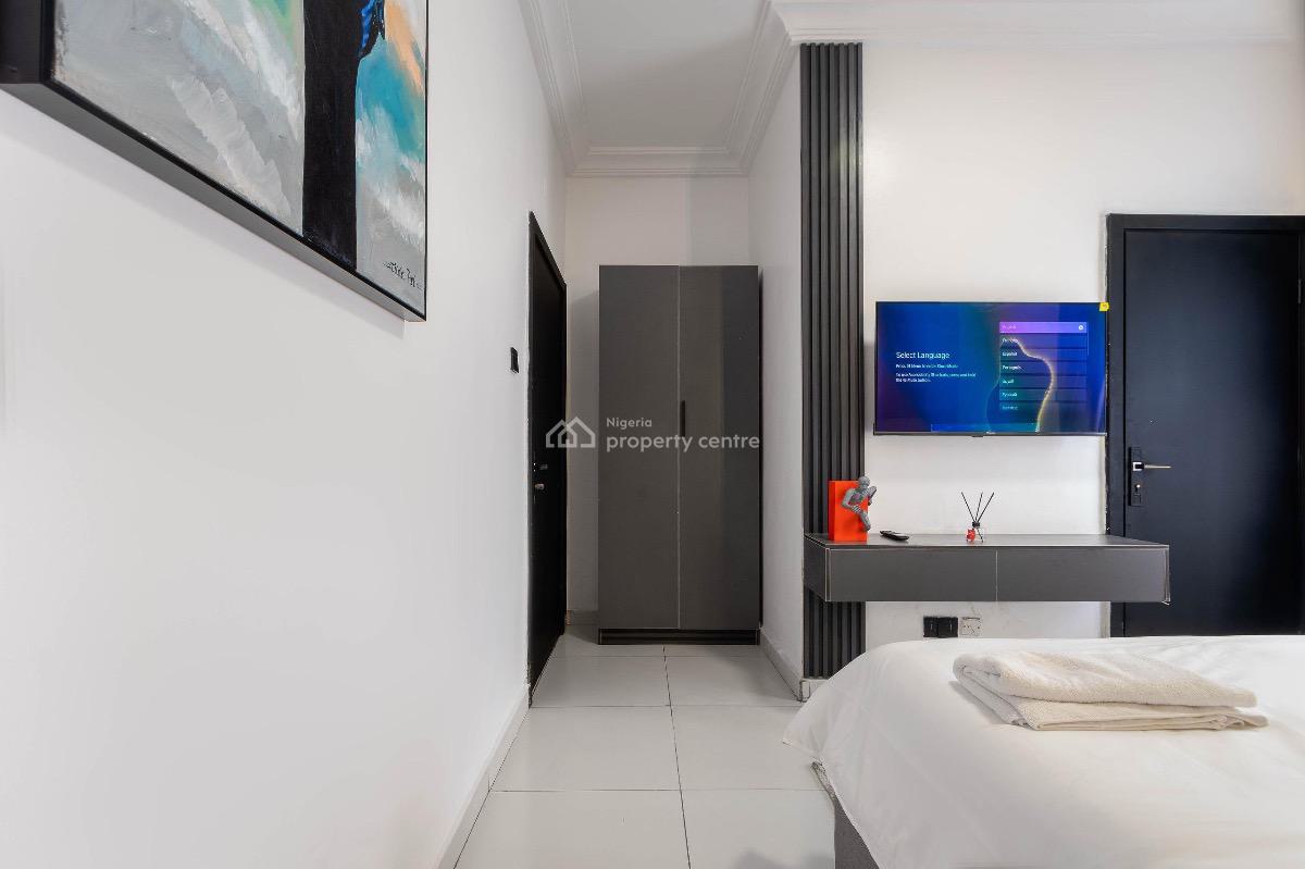 Luxurious 2 Bedroom Apartment, Lekki Phase 1, Lekki, Lagos, Flat / Apartment Short Let