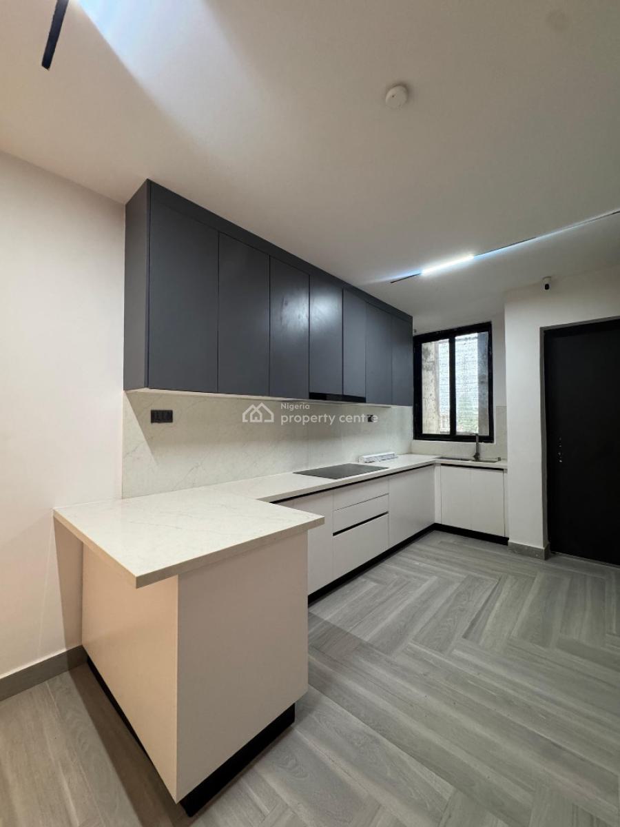 Astonishing 3 Bedroom Maisonette with an Elevator and Bq, Ikoyi, Lagos, Flat / Apartment for Sale