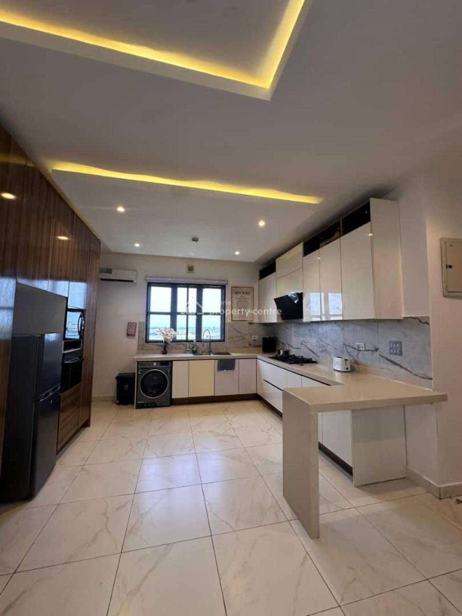 2 Bedroom Serviced Apartment, Lekki Phase 1, Lekki, Lagos, Flat / Apartment Short Let