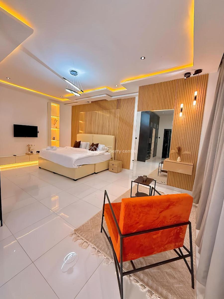 Oaksvale 4 Bedroom Apartment, Ken Carol Estate, Ogui Road, Enugu, Enugu, Flat / Apartment Short Let