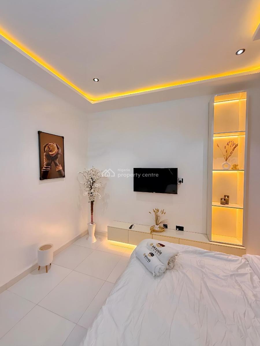 Oaksvale 4 Bedroom Apartment, Ken Carol Estate, Ogui Road, Enugu, Enugu, Flat / Apartment Short Let