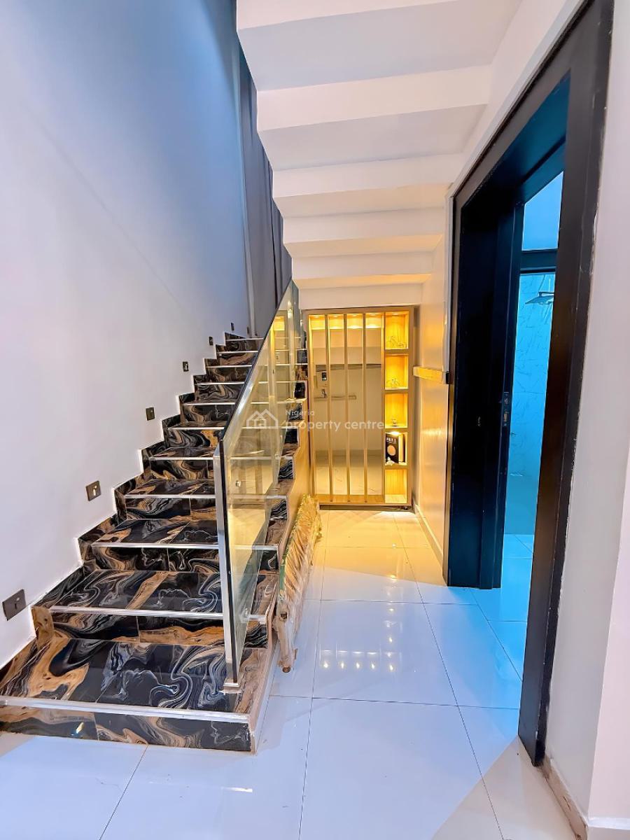 Oaksvale 4 Bedroom Apartment, Ken Carol Estate, Ogui Road, Enugu, Enugu, Flat / Apartment Short Let