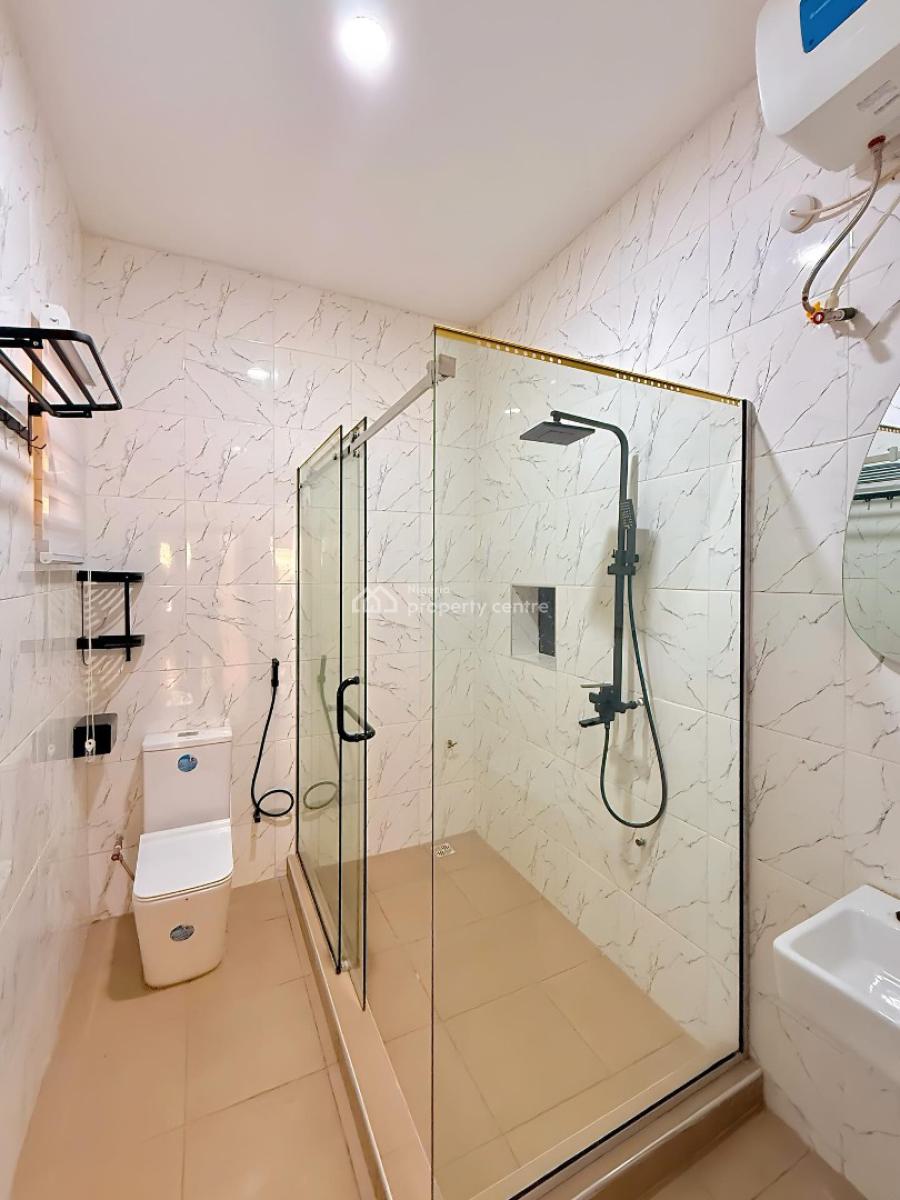 Oaksvale 4 Bedroom Apartment, Ken Carol Estate, Ogui Road, Enugu, Enugu, Flat / Apartment Short Let